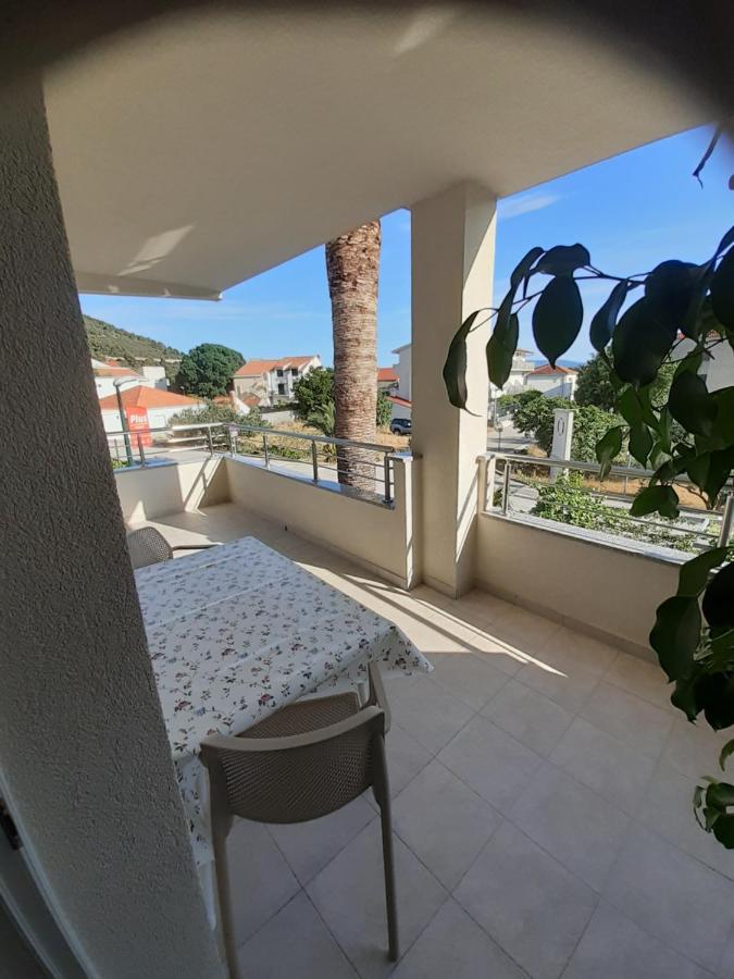Apartments Lozina Drvenik  Zewnętrze zdjęcie