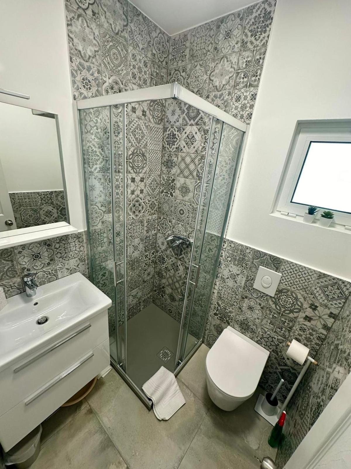 Apartments Lozina Drvenik  Zewnętrze zdjęcie
