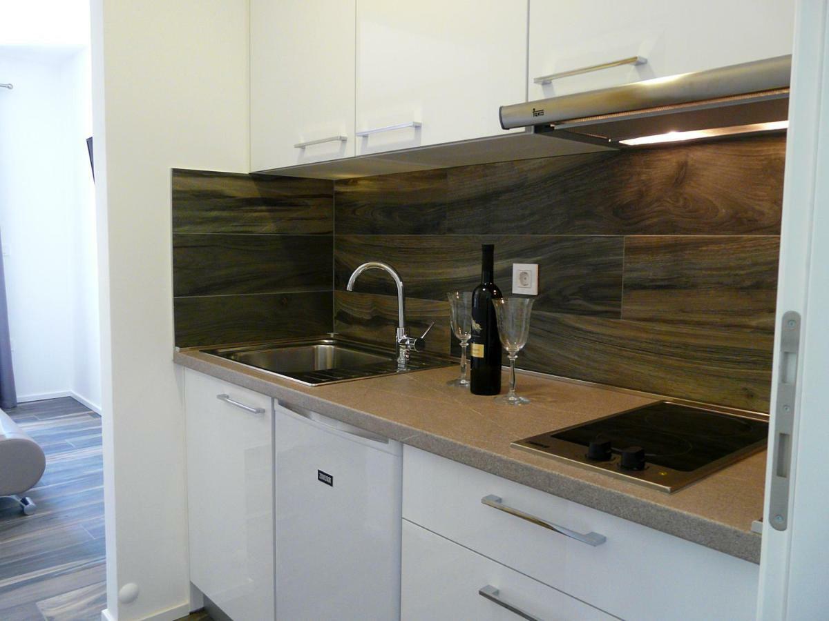 Apartments Lozina Drvenik  Zewnętrze zdjęcie