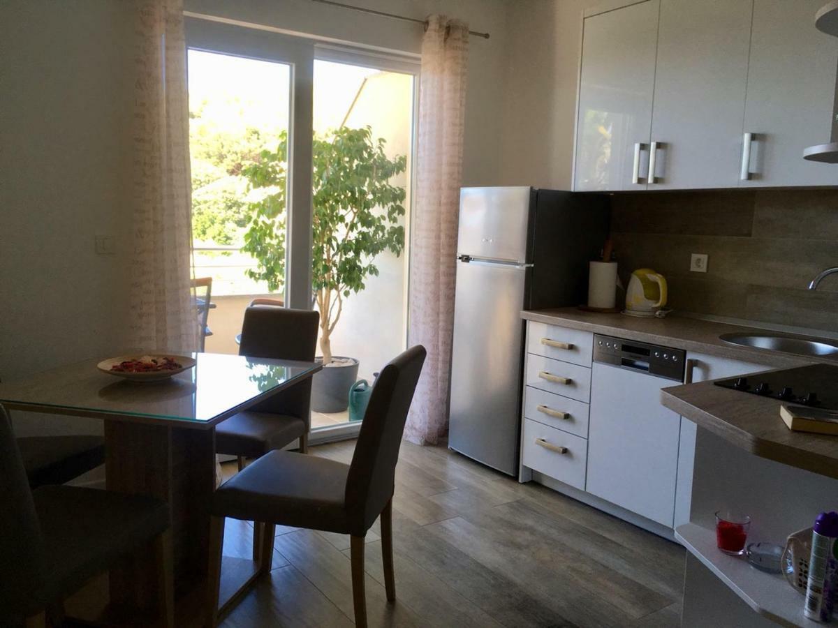 Apartments Lozina Drvenik  Zewnętrze zdjęcie