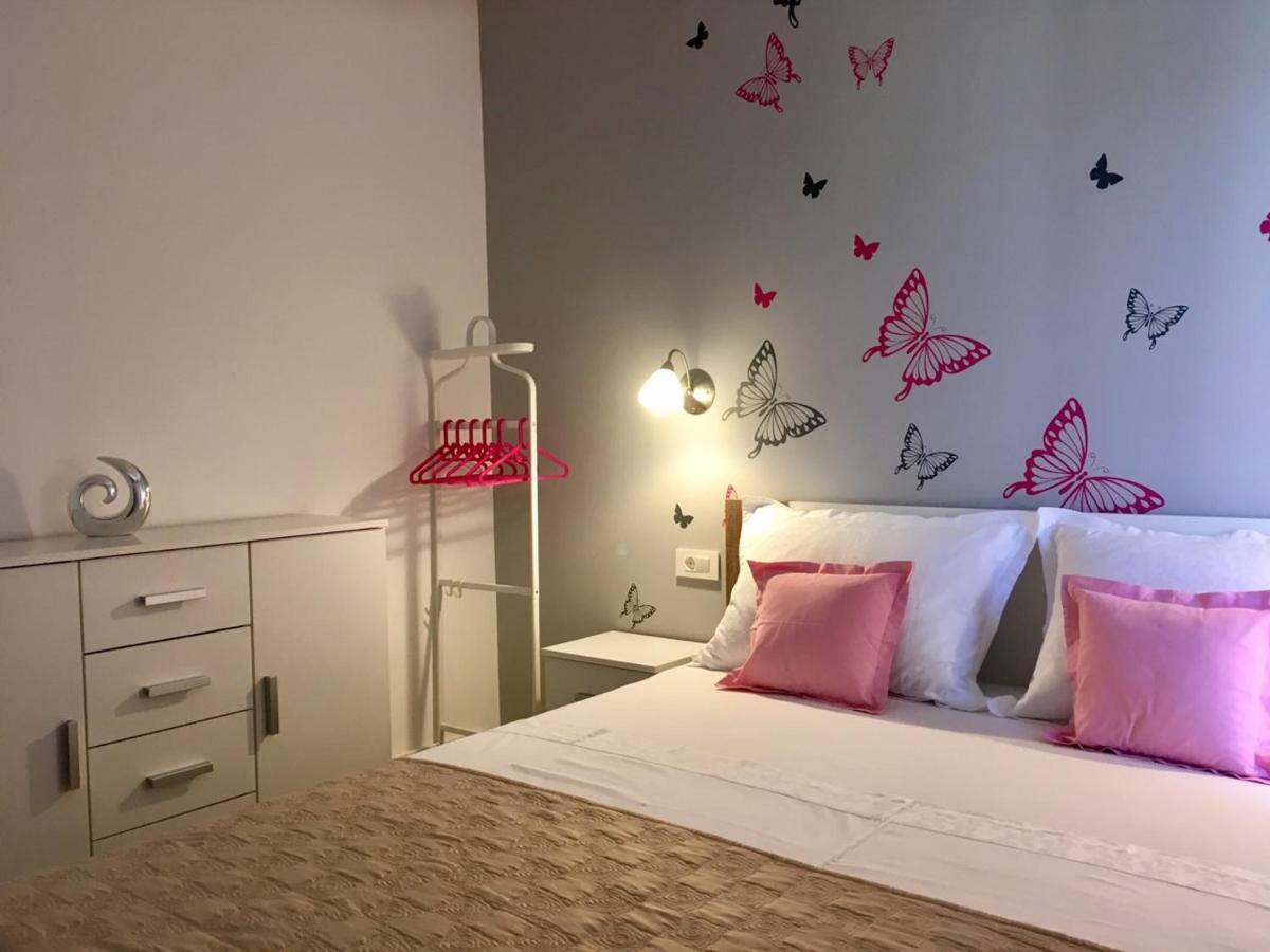 Apartments Lozina Drvenik  Zewnętrze zdjęcie